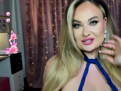 Chubby Blonde Brianna Solo Masturbation